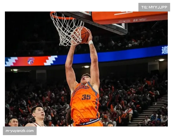 外援洛夫顿态度问题遭弃用 影响上海队内线实力